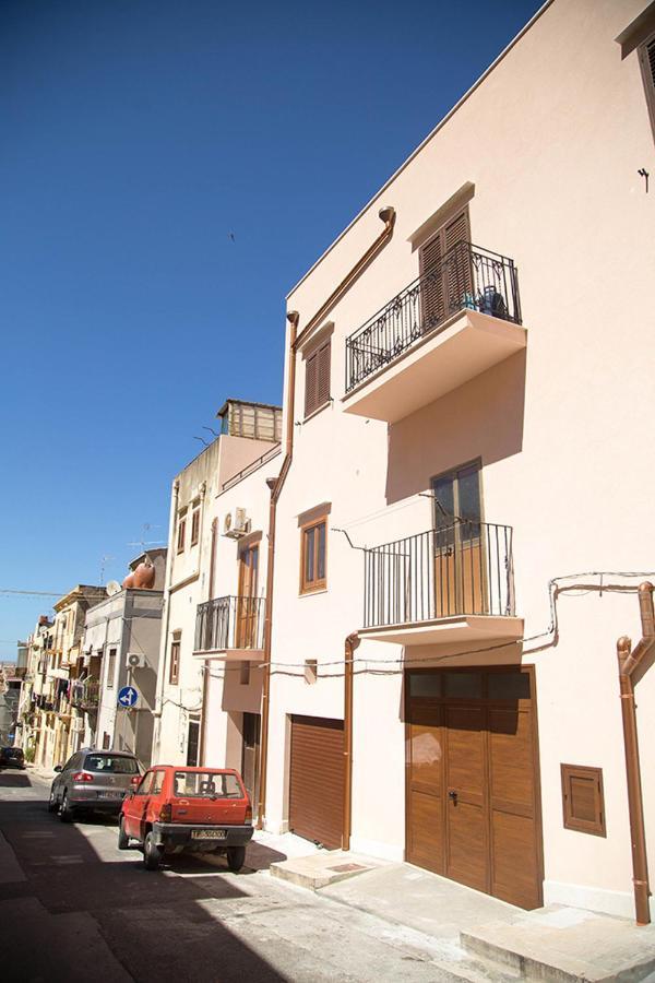 卡斯泰拉马莱Casa In Centro公寓 外观 照片
